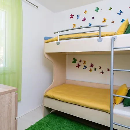 Marita By Guide Apartment