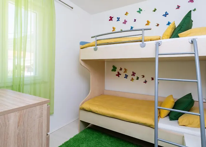 Marita By Guide Apartment