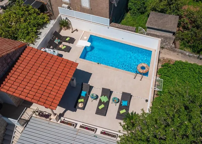 Marita By Guide * Zaton